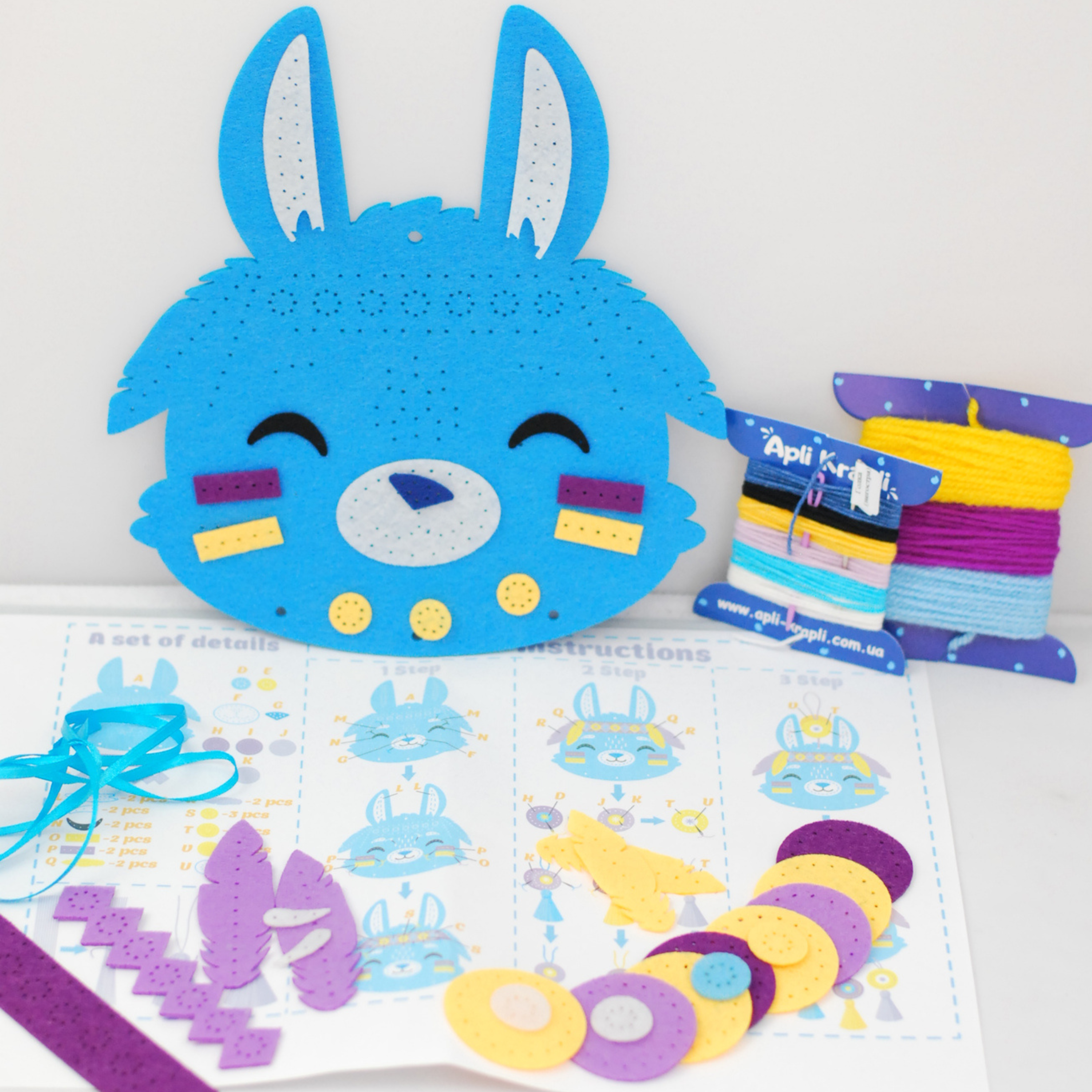APLI Krapli - APLI Krapli Felt Wall Flag Sewing Kit Bunny Precut Felt Thread & Safe Needle Ages 6+